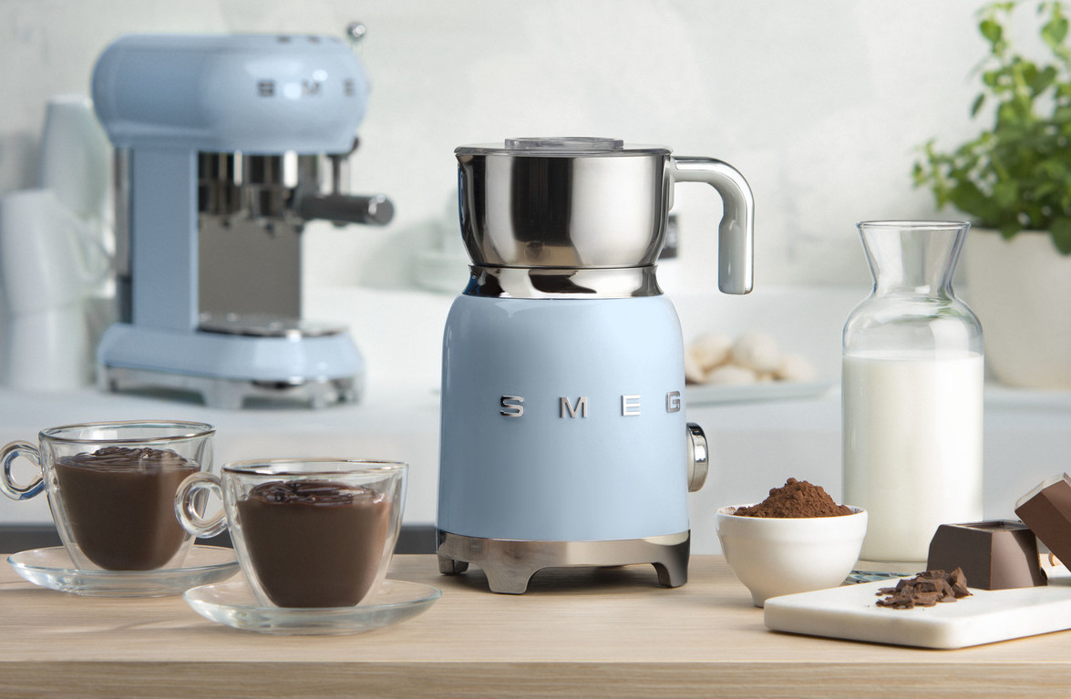 Coup de cœur pour la MFF01 de Smeg — HOME FASHION NEWS