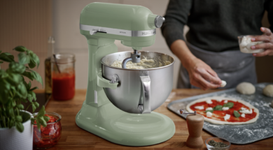 KitchenAid présente une nouvelle version de ses robots à tête rélevable