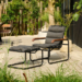 Les-grands-classiques-Thonet-en-acier-tubulaire-version-outdoor