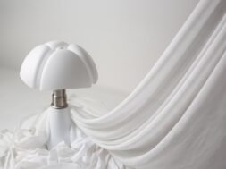 MARTINELLI-LUCE_PIPISTRELLO-WHITE-MATT_©-Photo-Credit-Diego-Laurino_Style-Paolo-Dovichi_1