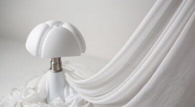 MARTINELLI-LUCE_PIPISTRELLO-WHITE-MATT_©-Photo-Credit-Diego-Laurino_Style-Paolo-Dovichi_1