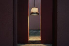Superarchimoon-Philippe-Stark-flos-suspension-outdoor