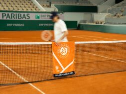 14SEPTEMBRE-CARRÉ BLANC-SERVIETTE ROLAND GARROS-0n5bdlvm5170f8d4fk22dgir7v