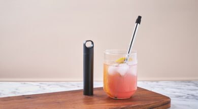 Nomaday-UV-Straw-LL147N-Black-Lifestyle-02