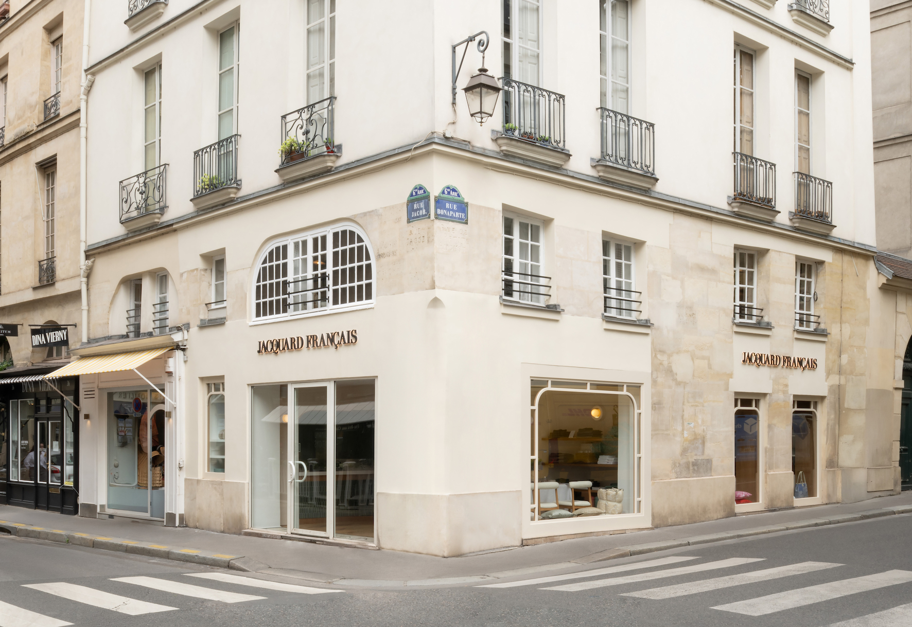 Le Jacquard Français opens the doors of its new Parisian home