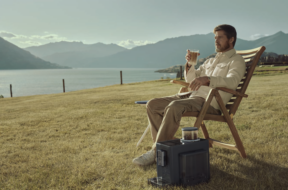DeLonghi_Brad-Pitt-_Taika-Waititi_Home-fashion-News