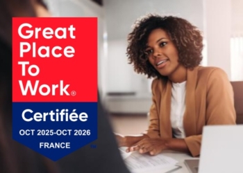 Leader européen de la franchise de cuisine équipée, Groupe FBD s’inscrit durablement parmi les entreprises certifiées Great Place to Work, dans la catégorie des organisations comptant de 250 à 1 000 collaborateurs. Décerné fin octobre, ce label repose sur la perception directe des salariés et l’évaluation des pratiques managériales, confirmant une dynamique d’amélioration continue portée par l’écoute et la co-construction.