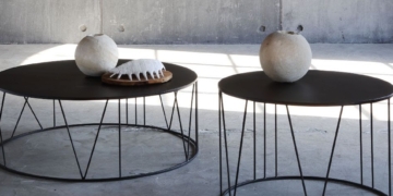 Roma de ZEUS : une table basse à l’équilibre architectural