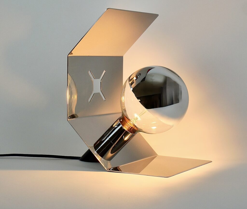 LAMPE PLIÉE - DESIGN BEN SWILDENS