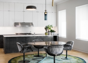 Tai Ping explore l’Art Déco en relief avec « on-the-fringe »