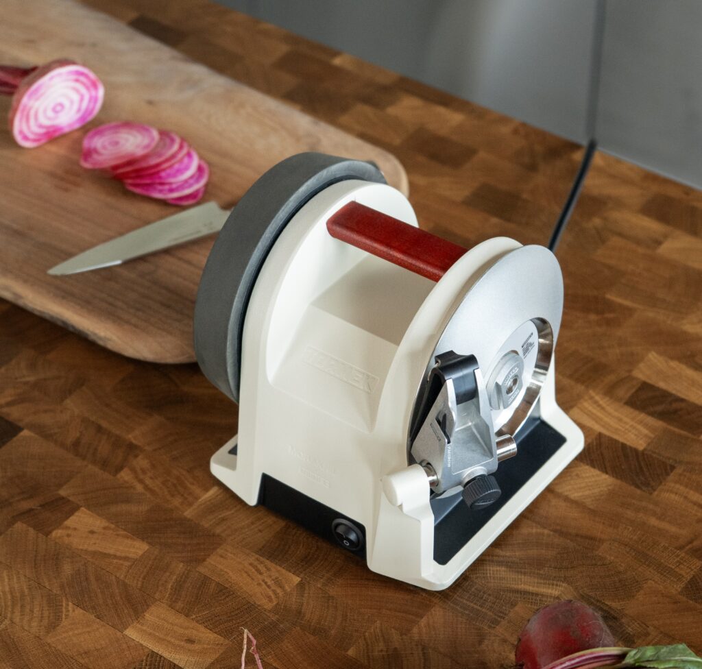 Tormek T-1 Morakniv 1891_Blanc Lin_Lifestyle (1)