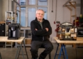 DE’LONGHI × SIMON WEISSE : BEHIND THE SCENES OF THE WORLD’S SMALLEST COFFEE SHOPS