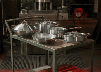 LAGOSTINA : 125 YEARS OF ITALIAN MASTERY