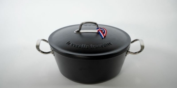 LA COCOTTE FRANÇAISE REVISITS A GREAT KITCHEN CLASSIC