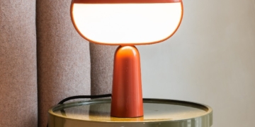 La lampe du nouveau TGV INOUI entre dans la maison